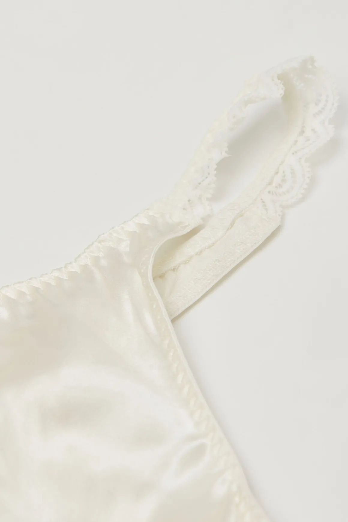 G-String van Zijde en Kant