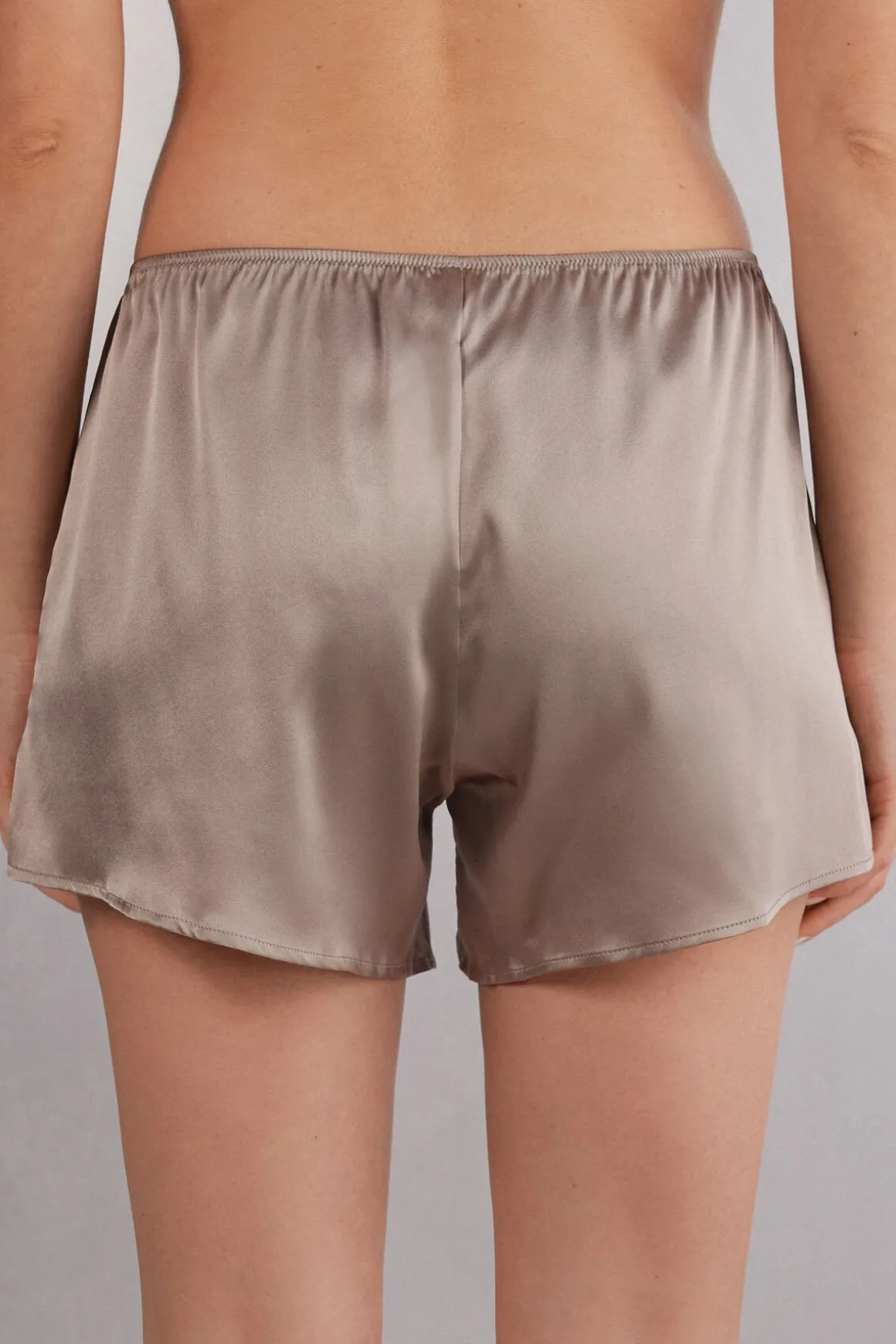 Korte Broek van Zijde