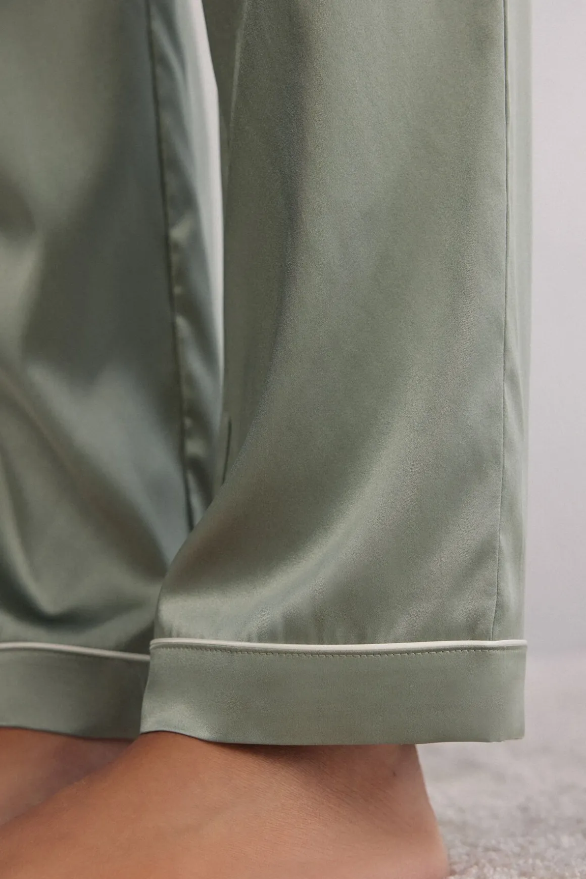 Lange Broek van Zijde