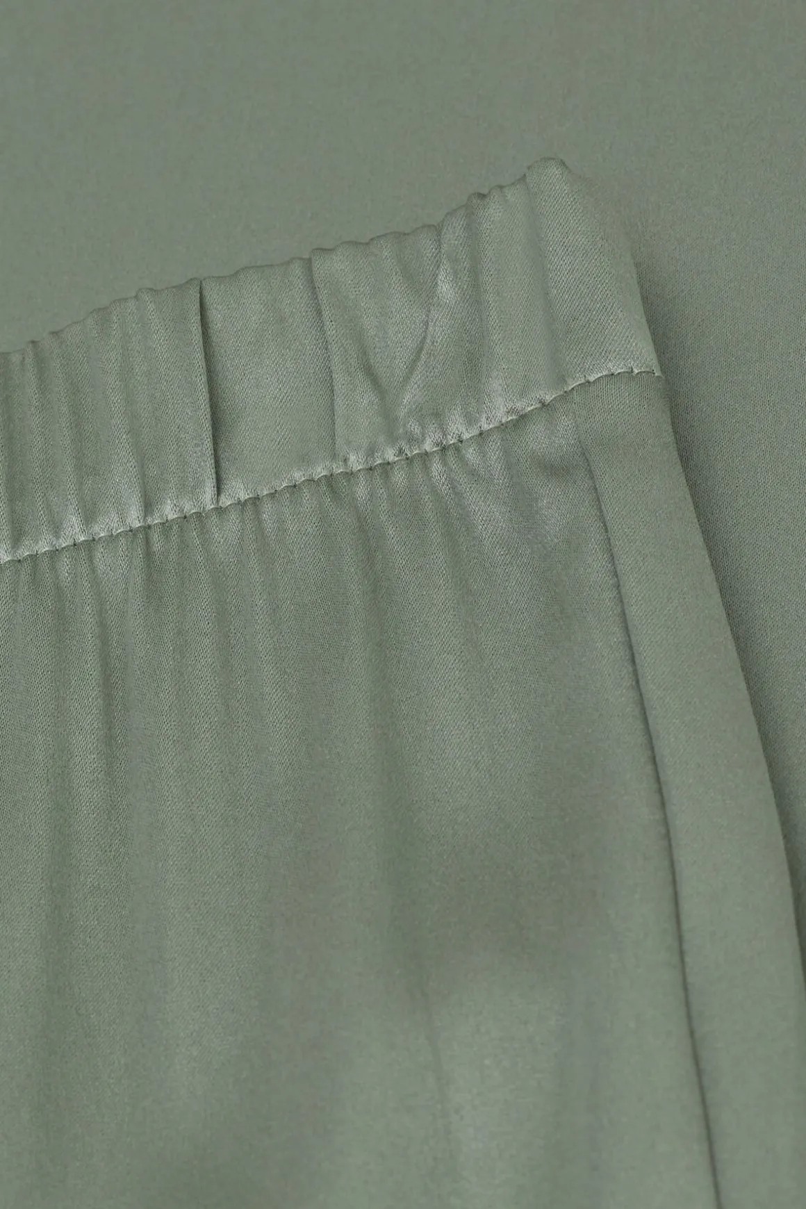 Lange Broek van Zijde