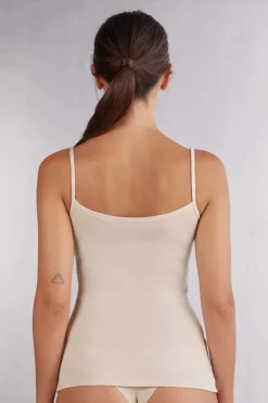 Modal top