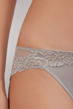 Pretty Flowers Slip