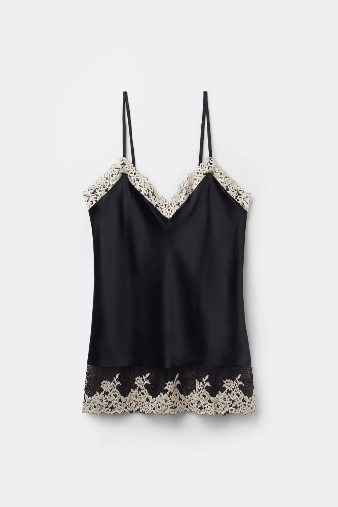 Pretty Flowers Top met Dunne Schouderband van Satijn