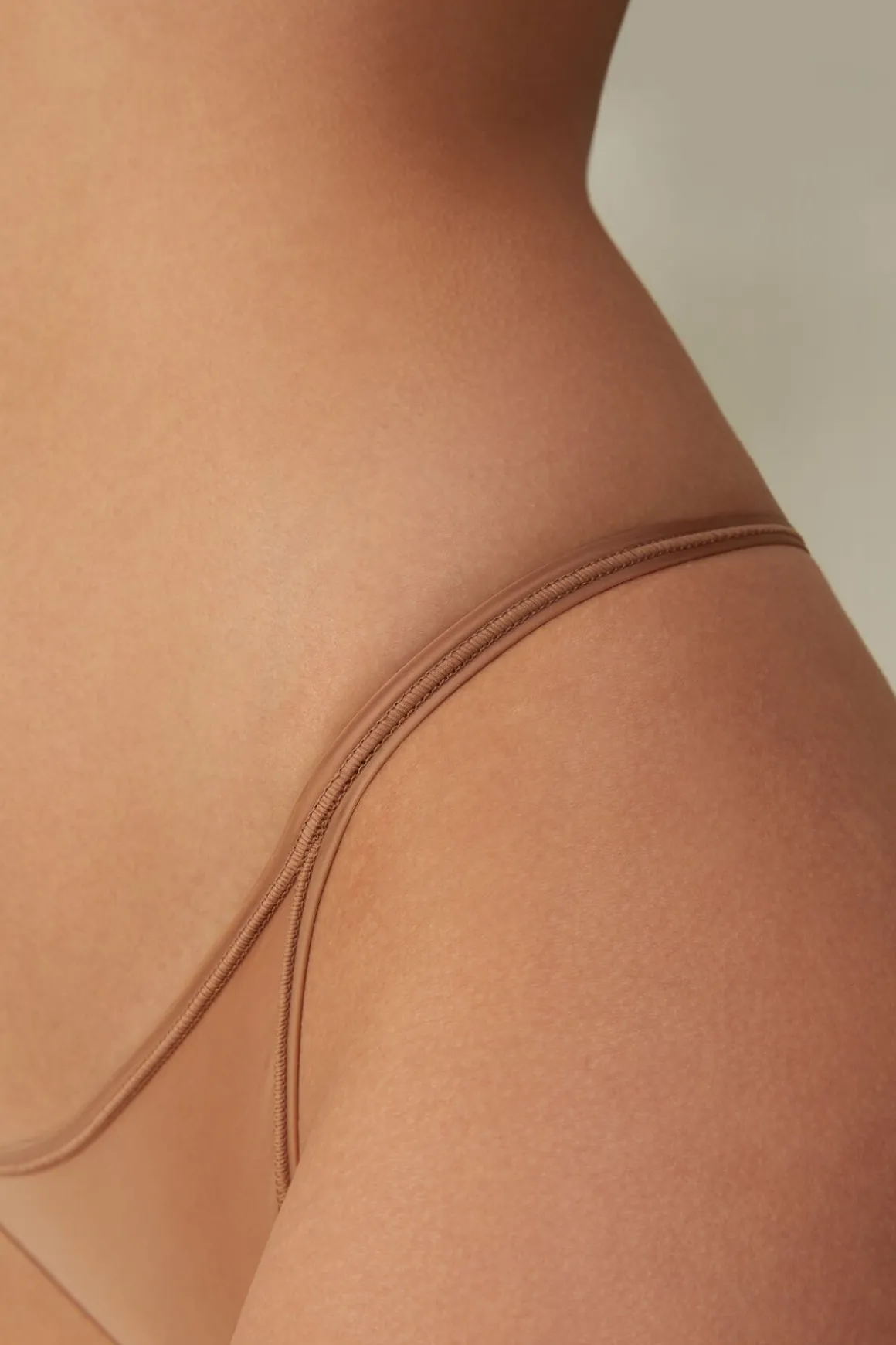 Ultralight Microfibre G-String with Side Straps